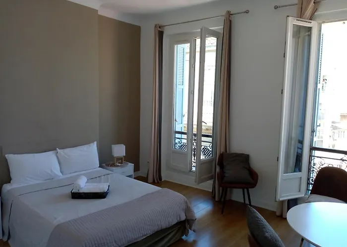 Quartier Le Plus Anime De Marseille \